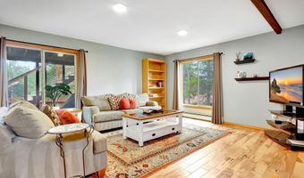 6402 Lone Tree Cir, Anchorage, AK 99507