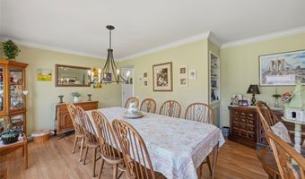 409 Mayfair Dr, Ballwin, MO 63011