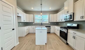 4705 SW Wakanda St, Bentonville, AR 72713