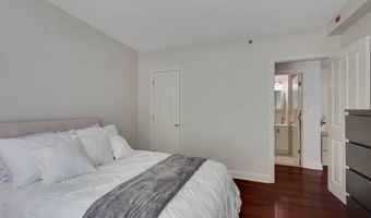 534 Beacon St 203, Boston, MA 02215