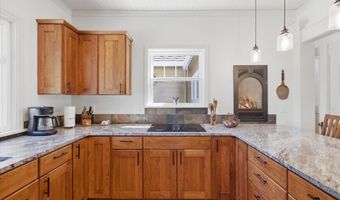 11255 KROENIG Rd, Amity, OR 97101