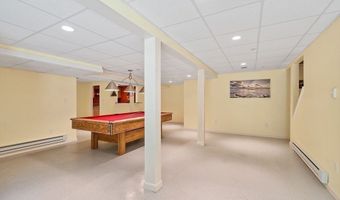 35 Chandler Dr 35, Atkinson, NH 03811