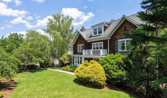 7032 WILSON Ln, Bethesda, MD 20817