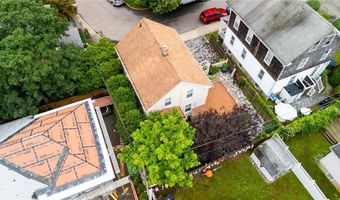 1 Slocum St, Newport, RI 02840