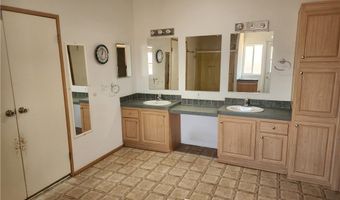 22170 Moonbeam Trl, Apple Valley, CA 92308