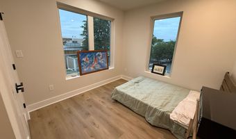 1915 BENNING Rd NE 3, Washington, DC 20002