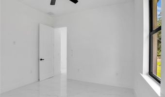 2221 Robert, Alva, FL 33920