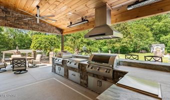1411 Wood Creek Dr, Athens, TN 37303