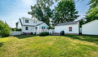 16 Raymond Pl, Cromwell, CT 06416