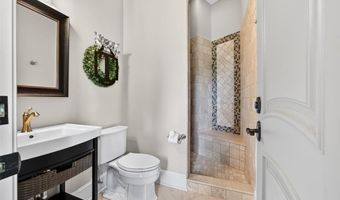 262 Dietrich Rd, Ballwin, MO 63021