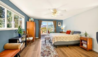 1159 Park St, Ashland, OR 97520