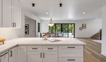 5 Arriba Dr, Aromas, CA 95004