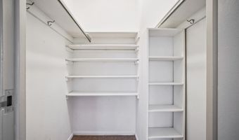 6631 WAKEFIELD Dr 319, Alexandria, VA 22307