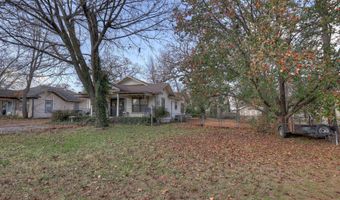 614 E 14th St, Baxter Springs, KS 66713