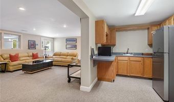 180 Ten Rod Rd, North Kingstown, RI 02852