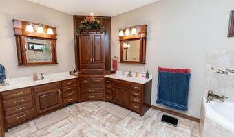 8409 NW County Road 6002, Amoret, MO 64722