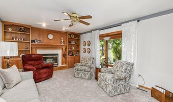 918 SE Peterson Dr, Ankeny, IA 50021