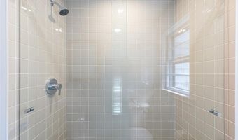 19 Preston Dr, Barrington, RI 02806
