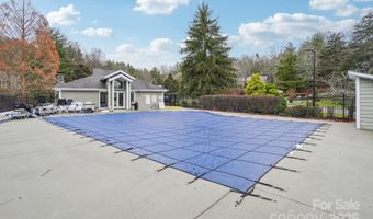 2 Creekside Ln, Asheville, NC 28803