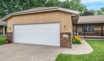 2232 N CLOUDVIEW Dr, Appleton, WI 54914