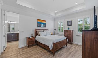 1065 SIGNET Dr, Apollo Beach, FL 33572