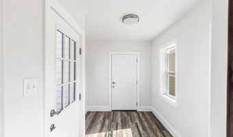 5 Taylor Ct, Cumberland, RI 02864
