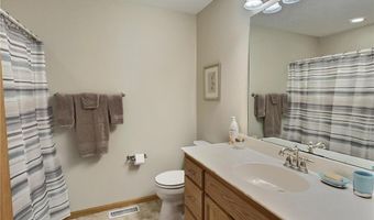 12296 Hart Ave NW, Annandale, MN 55302