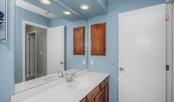 406 Faulkner Ct, Ames, IA 50014