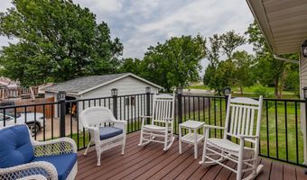 713 10th Ave NW, Altoona, IA 50009