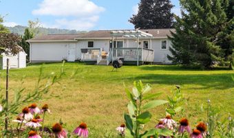 8338 Jade Dr, Lodi, WI 53555