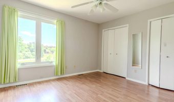 220 LAKE ARROWHEAD Cir, Bear, DE 19701