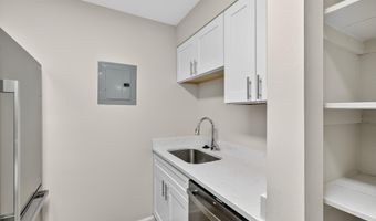 9 SILVERWOOD Cir 3, Annapolis, MD 21403