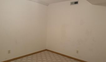 530 S 5th St, Akron, IA 51001