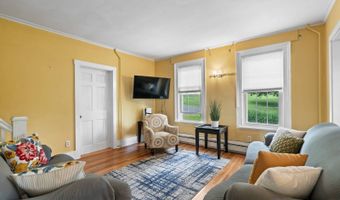 202 Steadwell Rd, Amsterdam, NY 12010