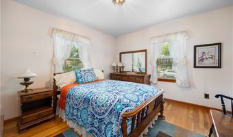 167 S Leavitt Rd, Amherst, OH 44001