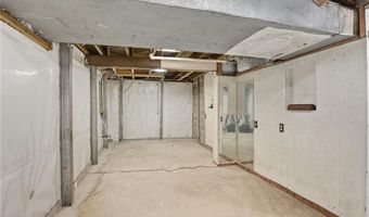 2935 NE Walnut Rd, Avondale, MO 64117