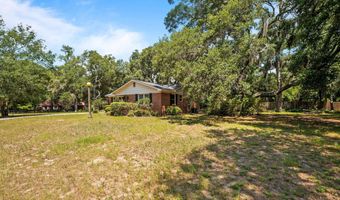 25 Miller Dr W, Beaufort, SC 29907