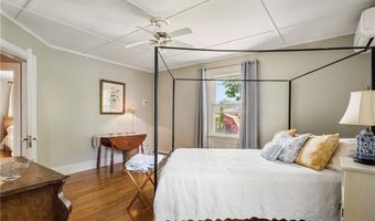 60 Division St, Newport, RI 02840