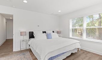 327 OAKWOOD St, Bethany Beach, DE 19930