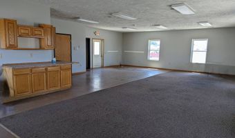 702 W. 4th Suite 3, Holdrege, NE 68949