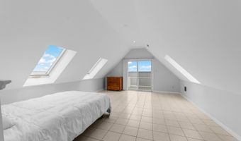 14 Harbor View Dr, Atlantic Highlands, NJ 07716