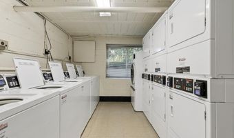 4970 BATTERY Ln 108, Bethesda, MD 20814