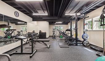 3120 Windmill Dr, Adrian, MI 49221