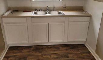 202 Fisher St, Batesville, MS 38606