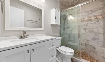 102 E Hopper St, Alvarado, TX 76009