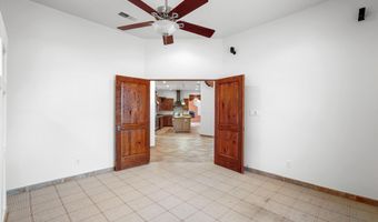 325 Braught Ln, Bosque Farms, NM 87068