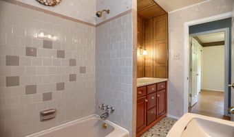1 HUNTER Dr, Bel Air, MD 21014