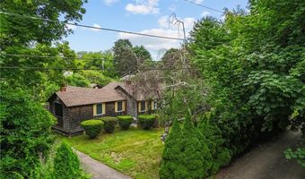 26 Thomas St, Charlestown, RI 02813