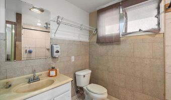 47 Nano St, Kahului, HI 96732