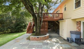 8304 BRIAR CREEK Dr, Annandale, VA 22003